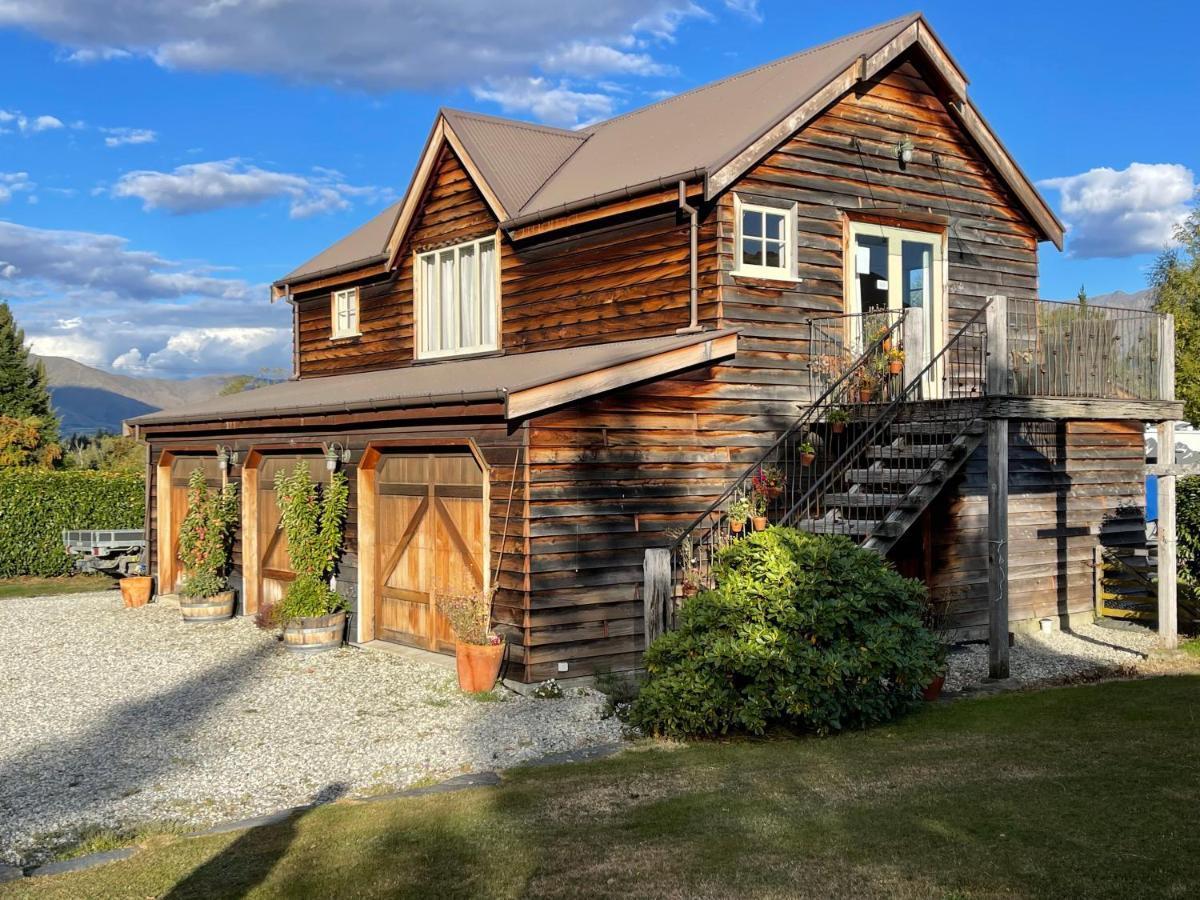 Three Thirty B & B Queenstown Exterior photo